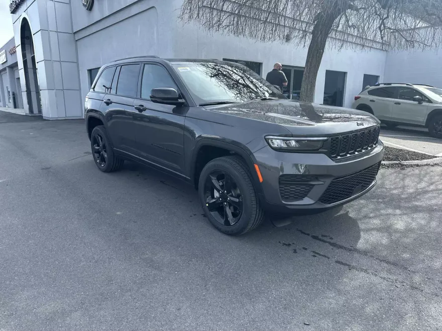 2025 Jeep Grand Cherokee Altitude X photo 1