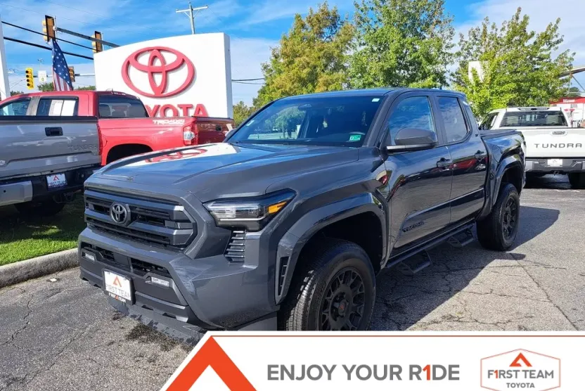 2024 Toyota Tacoma SR5 photo 1
