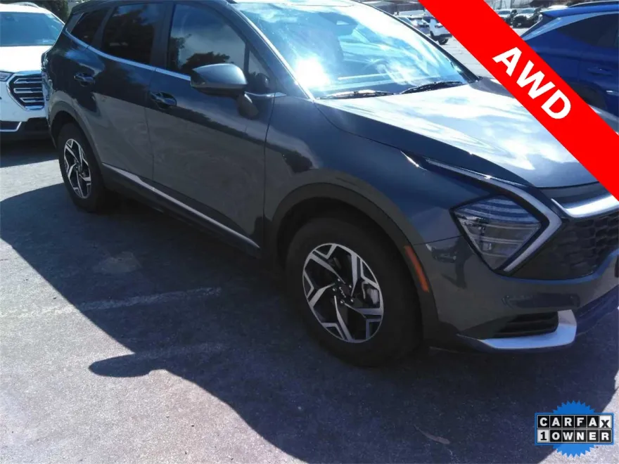 2024 Kia Sportage LX photo 1