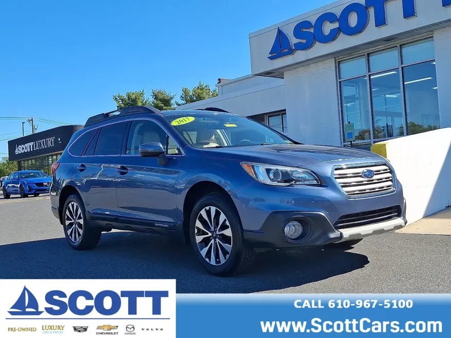 2017 Subaru Outback 2.5i Limited photo 1