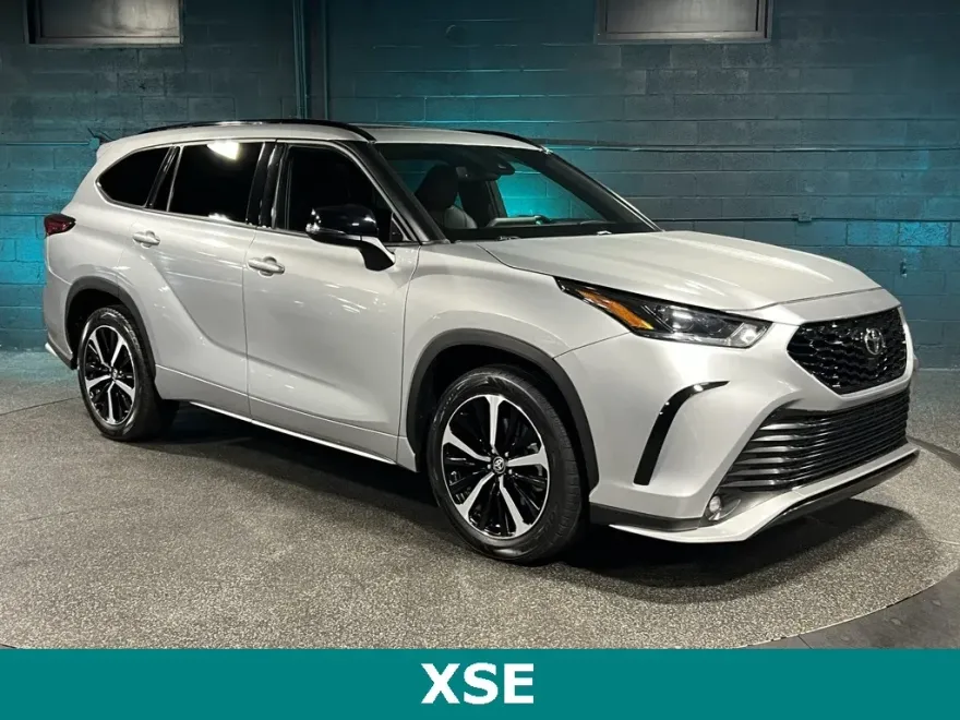 2022 Toyota Highlander XSE photo 1
