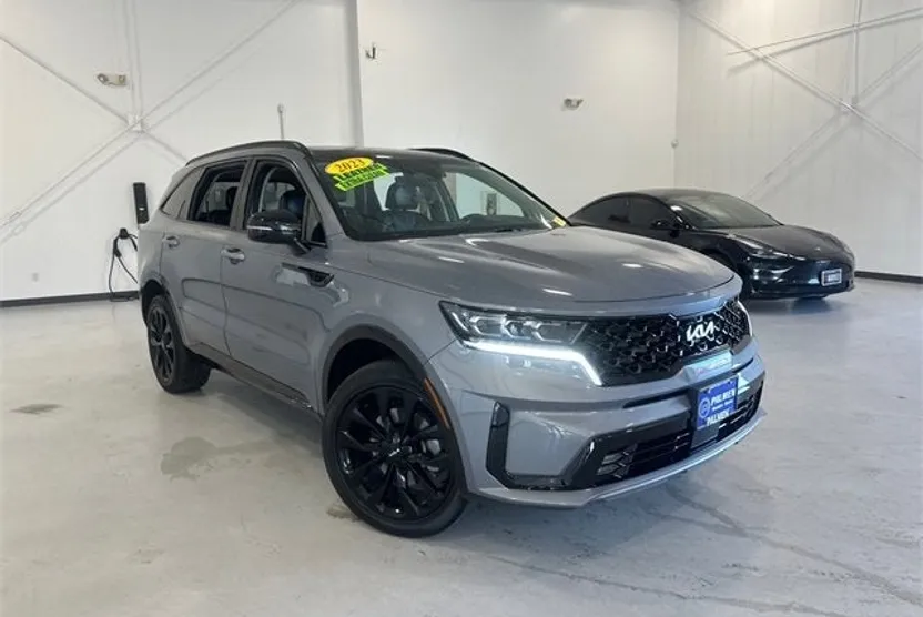 2023 Kia Sorento SX photo 1