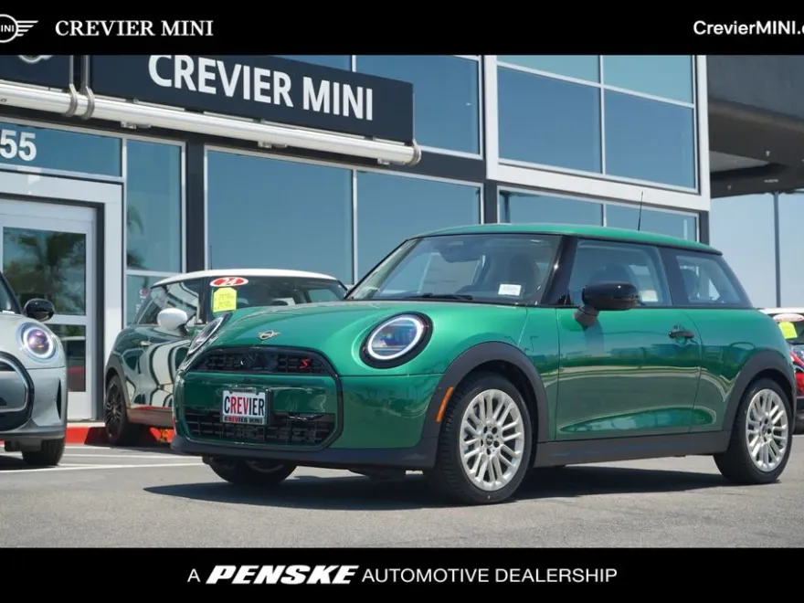 2025 Mini Cooper 2 Door Hardtop Iconic photo 1