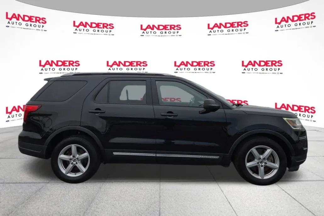 2018 Ford Explorer XLT photo 1
