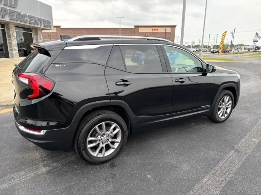 2024 Gmc Terrain SLT photo 1