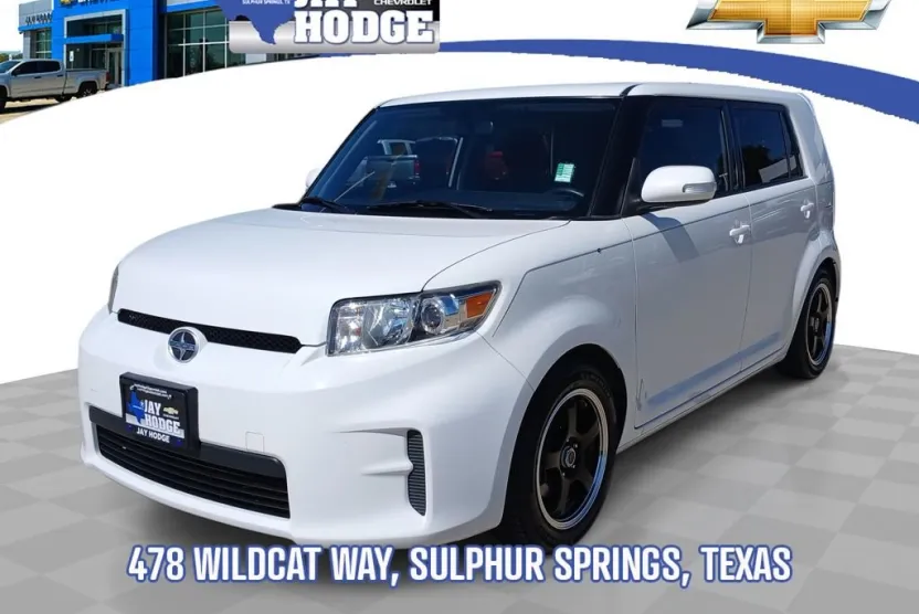 2011 Scion xB photo 1