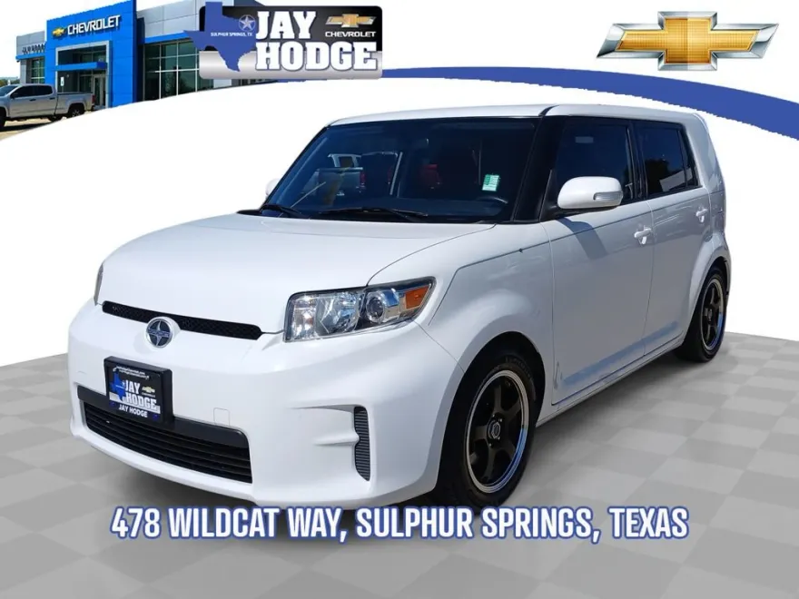 2011 Scion xB photo 1