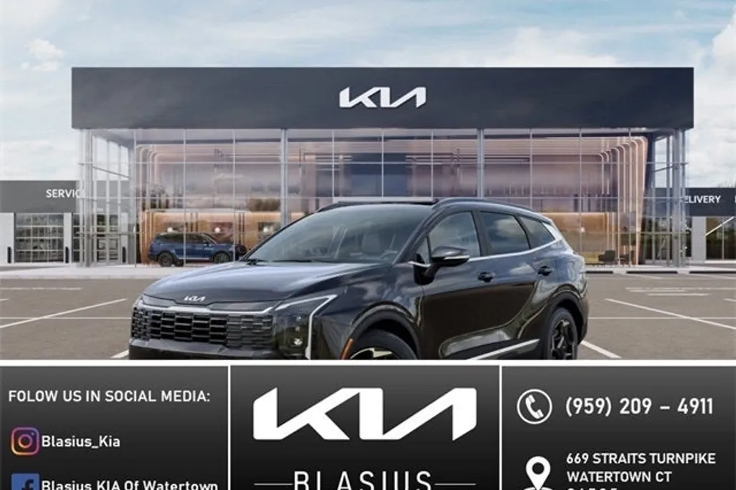 2026 Kia Sportage EX photo 1