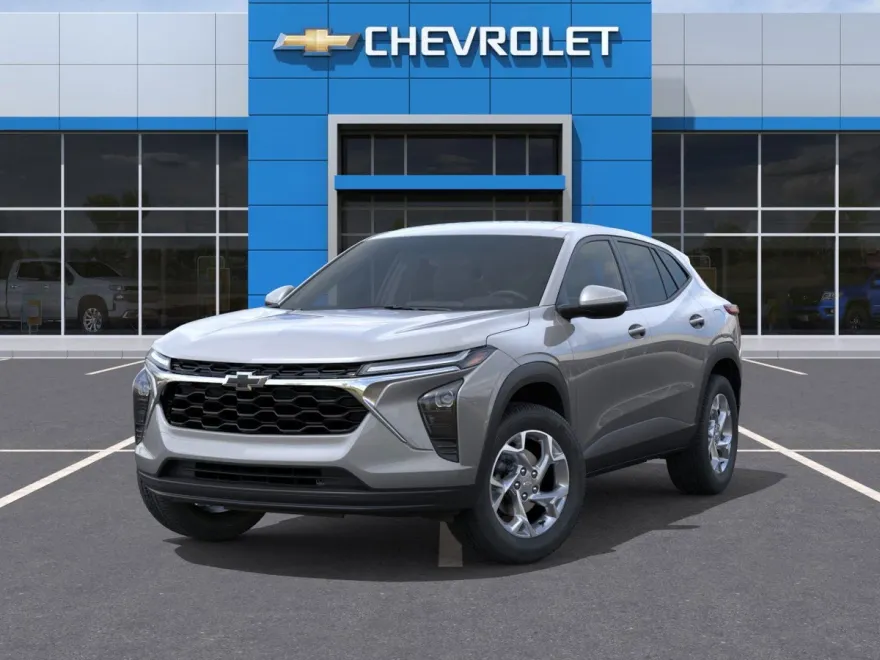 2026 Chevrolet Trax LS photo 1