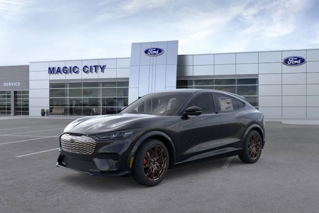 2025 Ford Mustang Mach-E GT photo 1