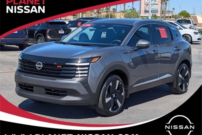 2025 Nissan Kicks SR photo 1