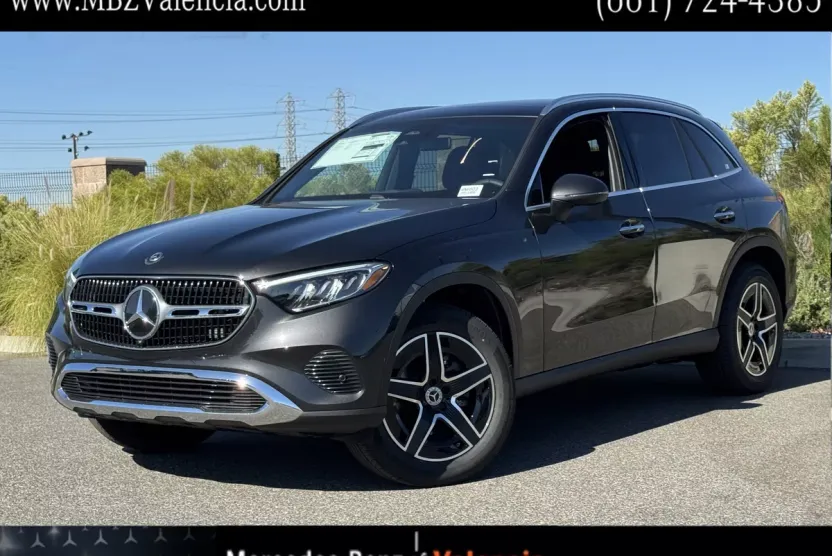 2026 Mercedes Benz GLC 300 photo 1