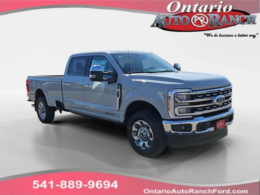 2025 Ford F-350 Lariat photo 1