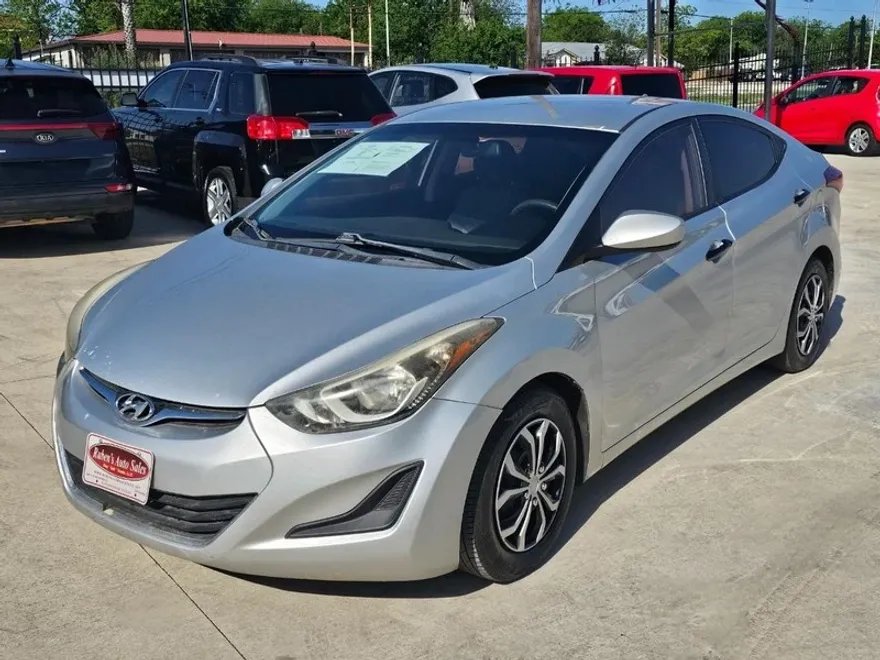 2016 Hyundai Elantra SE photo 1
