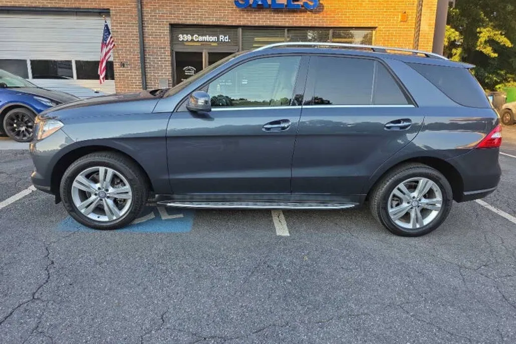 2013 Mercedes Benz ML 350 photo 1