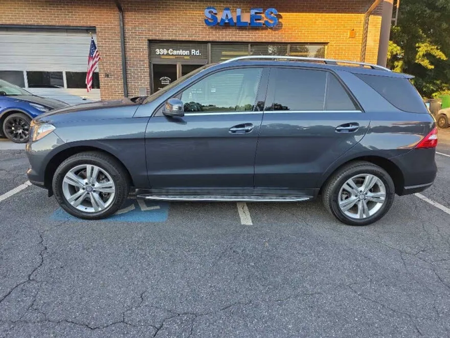 2013 Mercedes Benz ML 350 photo 1