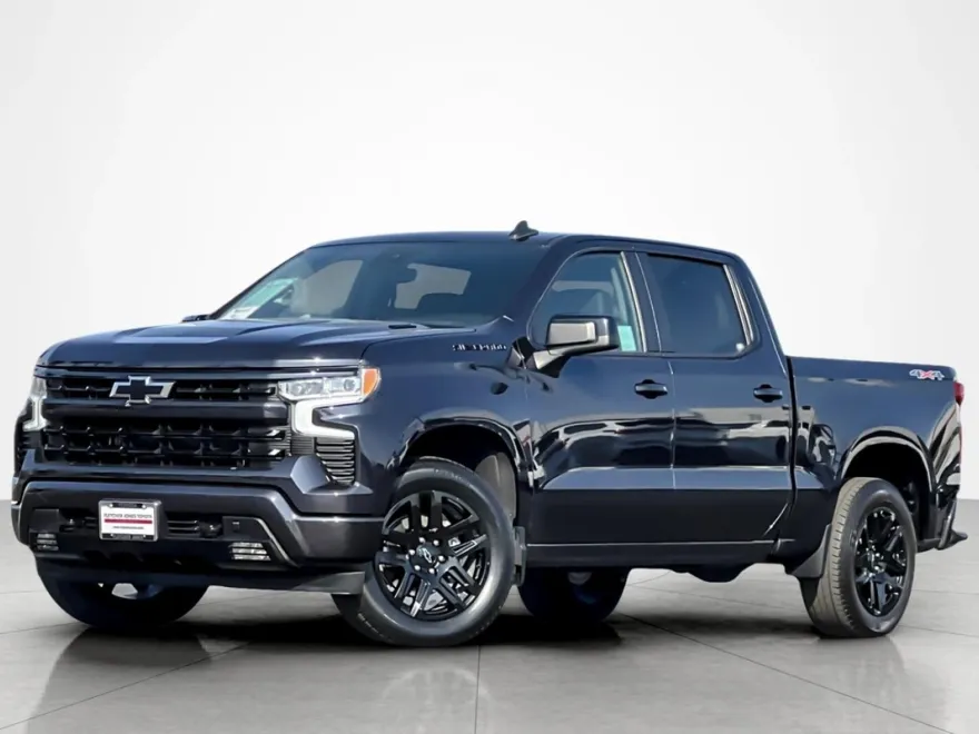 2023 Chevrolet Silverado 1500 RST photo 1