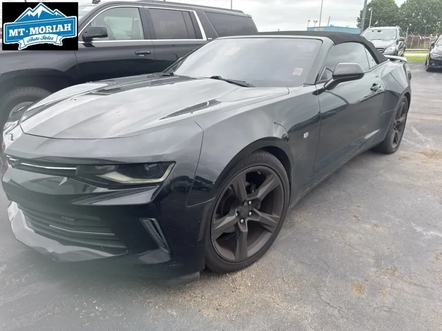 2017 Chevrolet Camaro 2LT photo 1