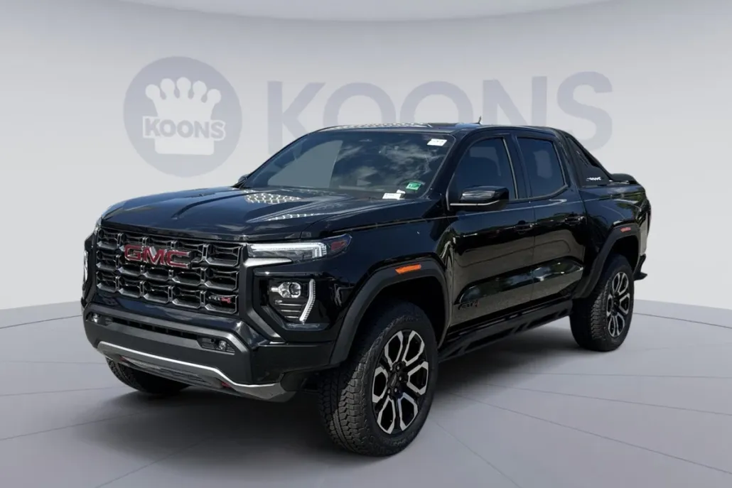 2025 Gmc Canyon AT4 photo 1