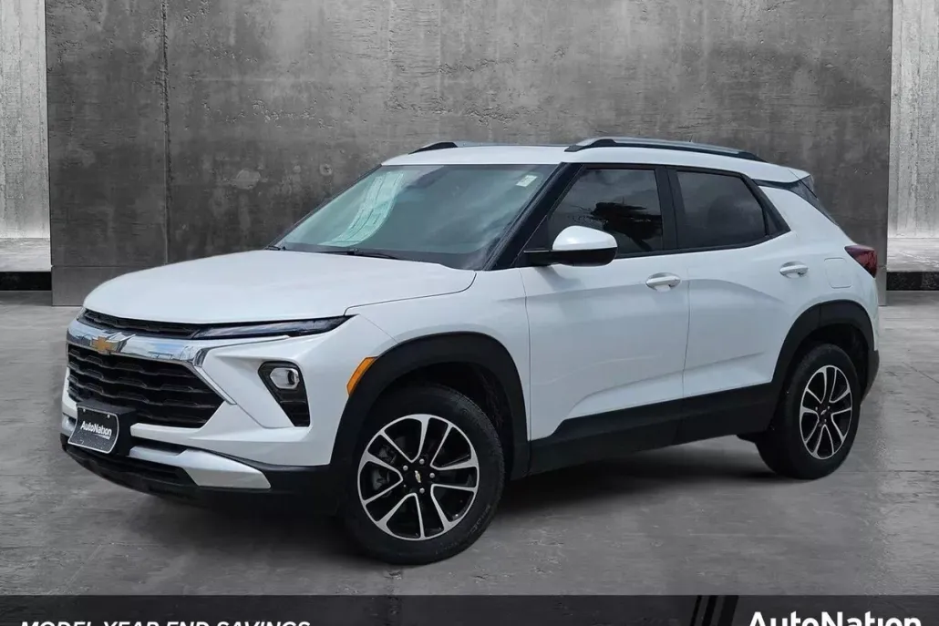 2024 Chevrolet Trailblazer LT photo 1