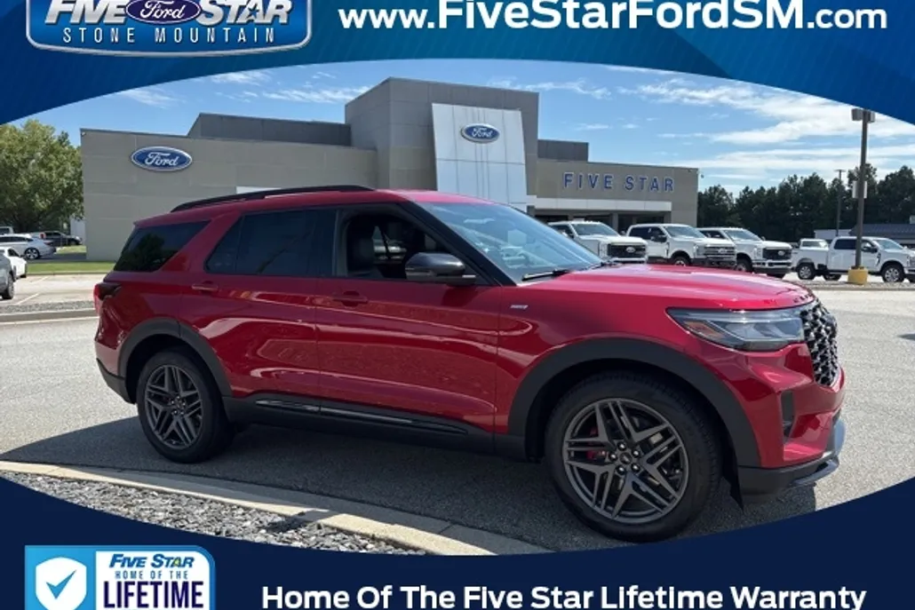 2025 Ford Explorer ST-Line photo 1