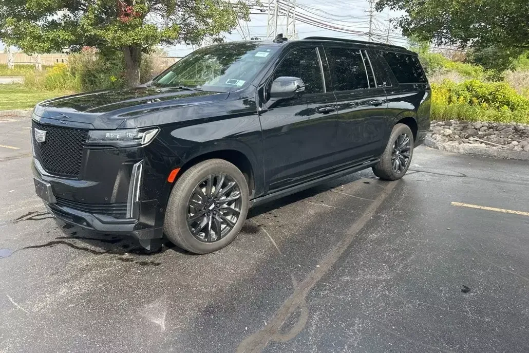 2024 Cadillac Escalade ESV Sport Platinum photo 1