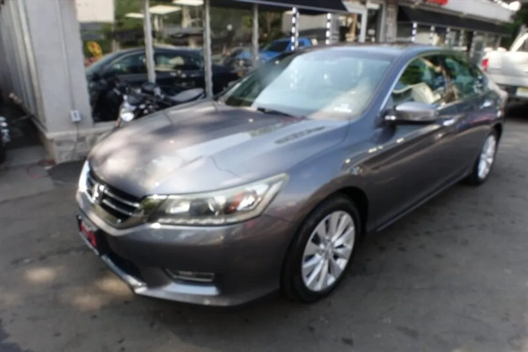 2013 Honda Accord EX-L V6 photo 1