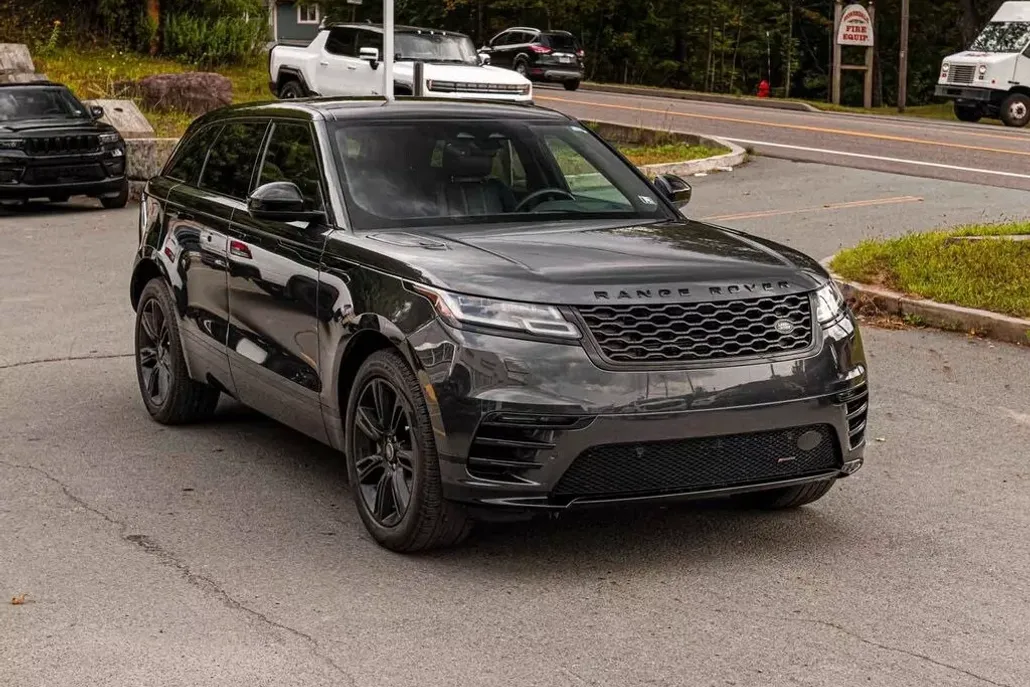 2023 Land Rover Range Rover Velar R-Dynamic S photo 1