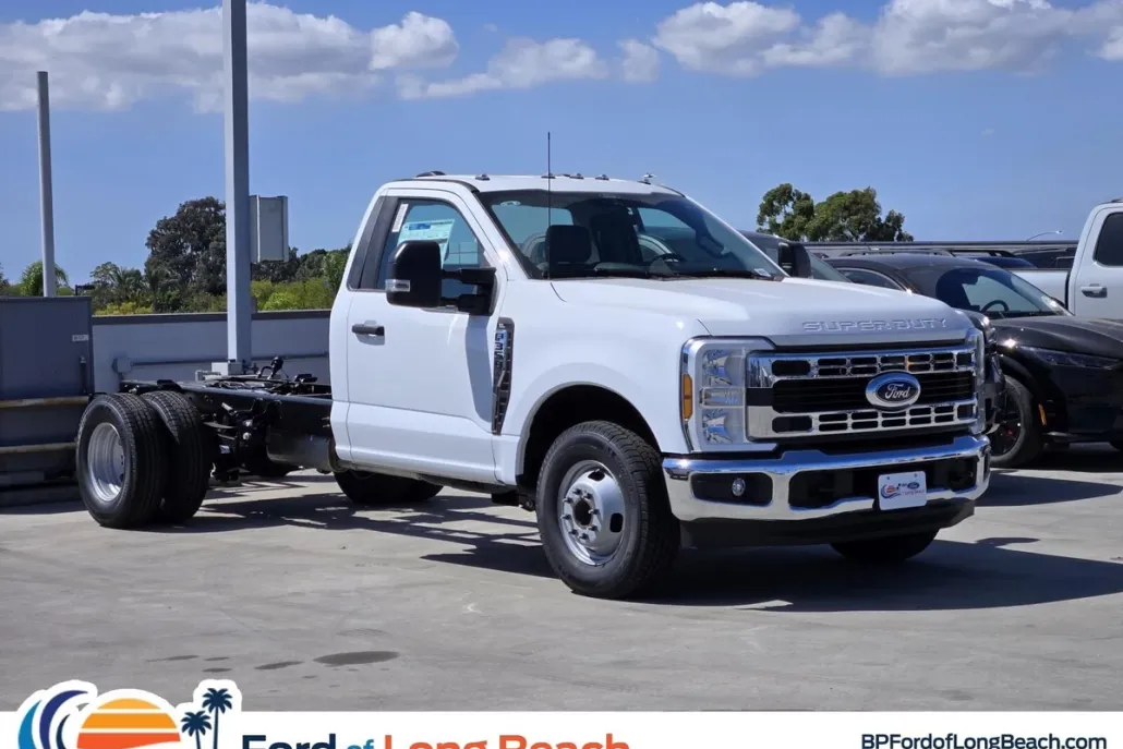 2026 Ford F-350 photo 1