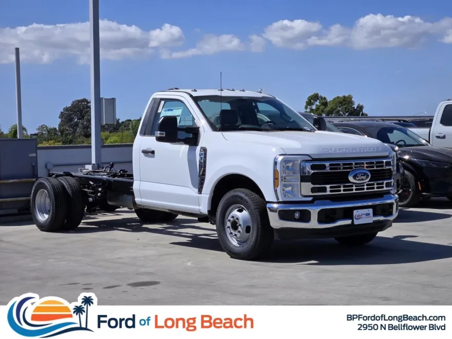 2026 Ford F-350 photo 1