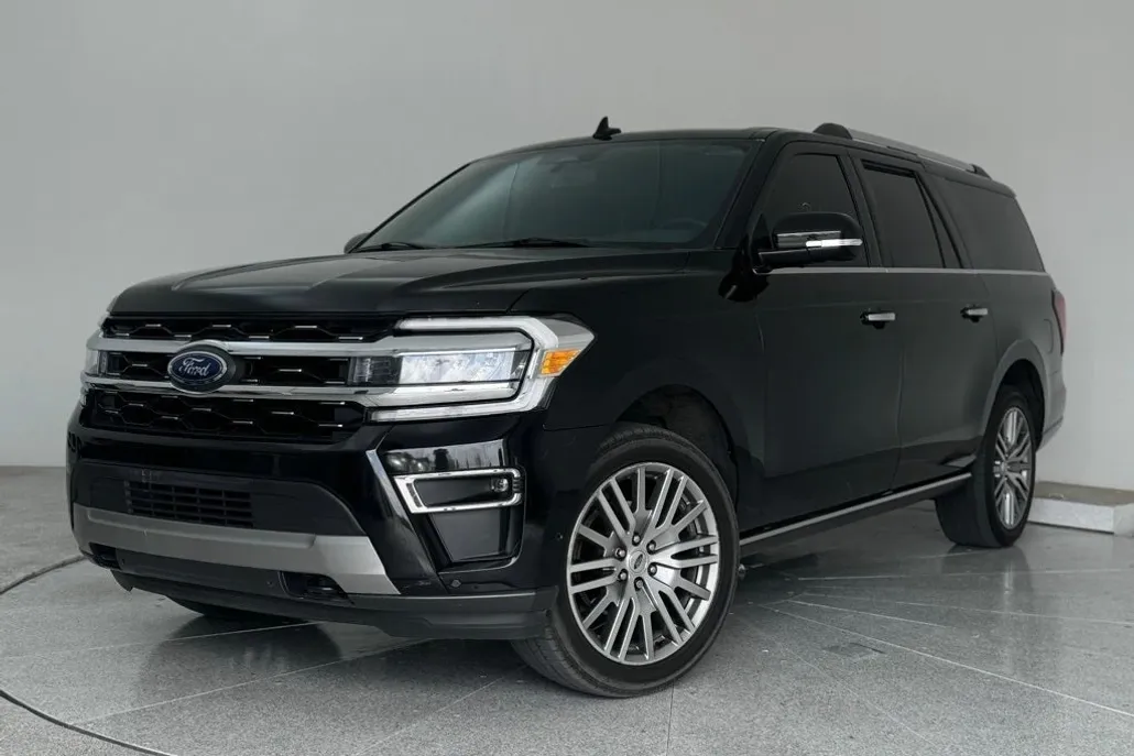 2022 Ford Expedition MAX Limited photo 1