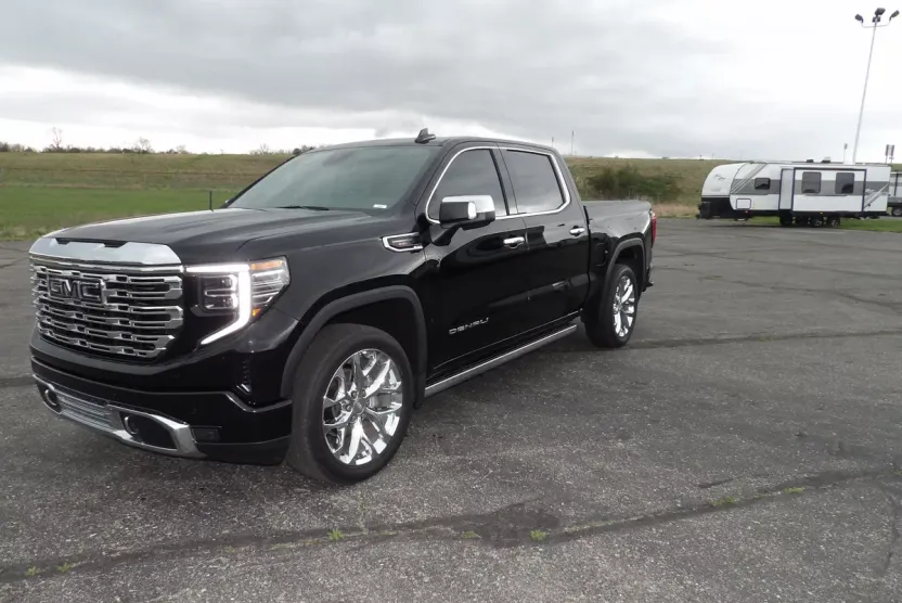 2022 Gmc Sierra Denali photo 1