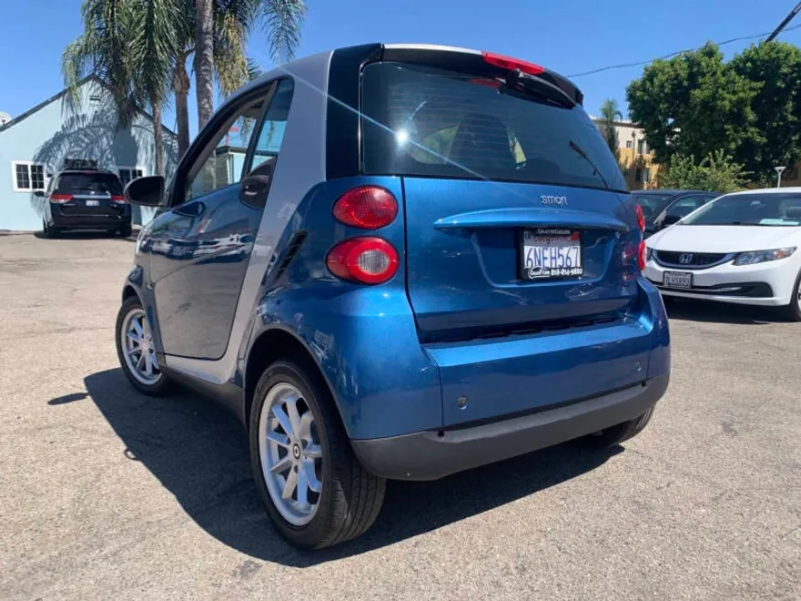 2010 Smart Fortwo photo 1