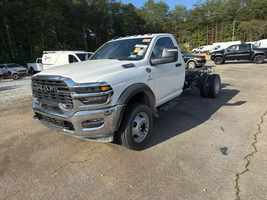 2025 Ram 5500 Tradesman photo 1
