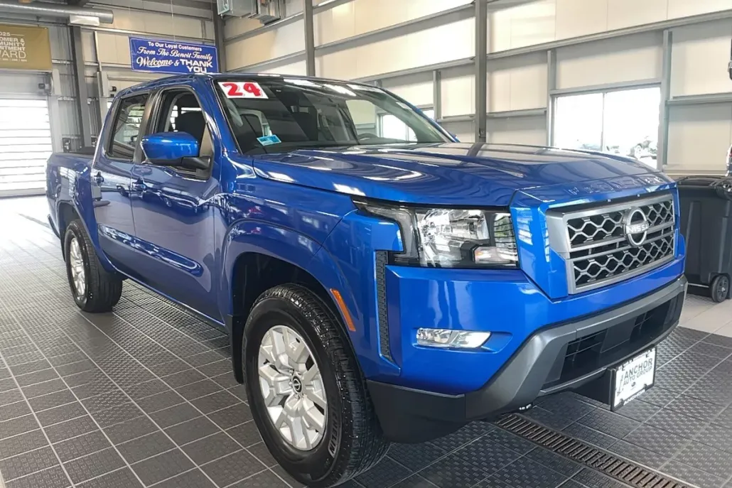 2024 Nissan Frontier SV photo 1