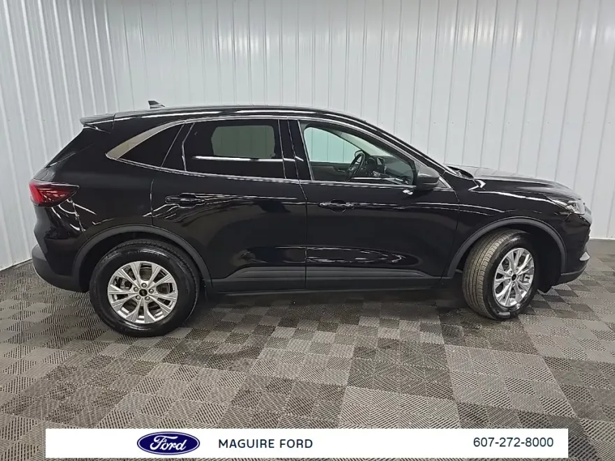 2023 Ford Escape Active photo 1