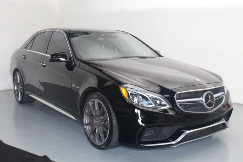 2015 Mercedes Benz E 63 AMG 4MATIC photo 1