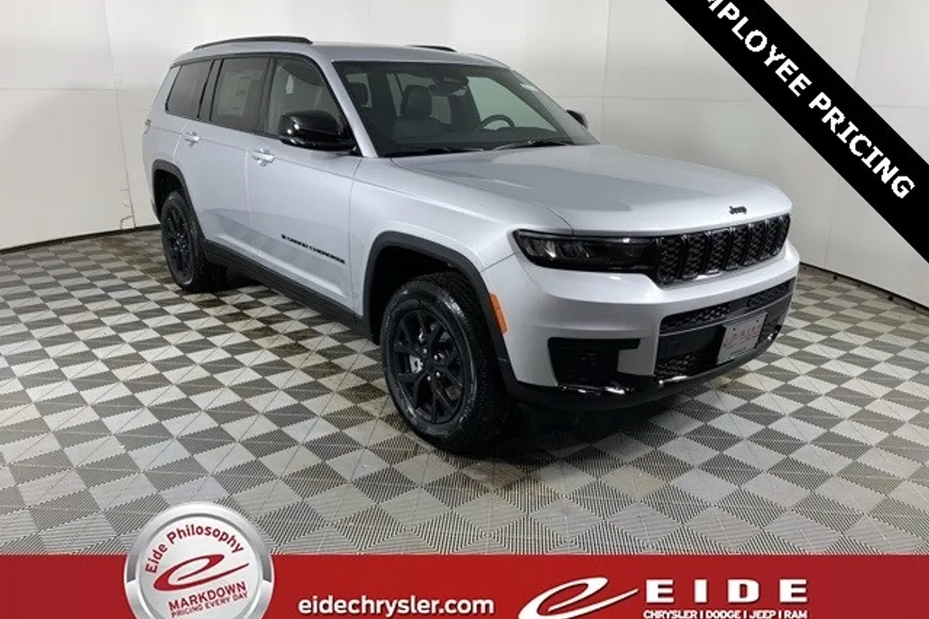 2025 Jeep Grand Cherokee Laredo Altitude X photo 1
