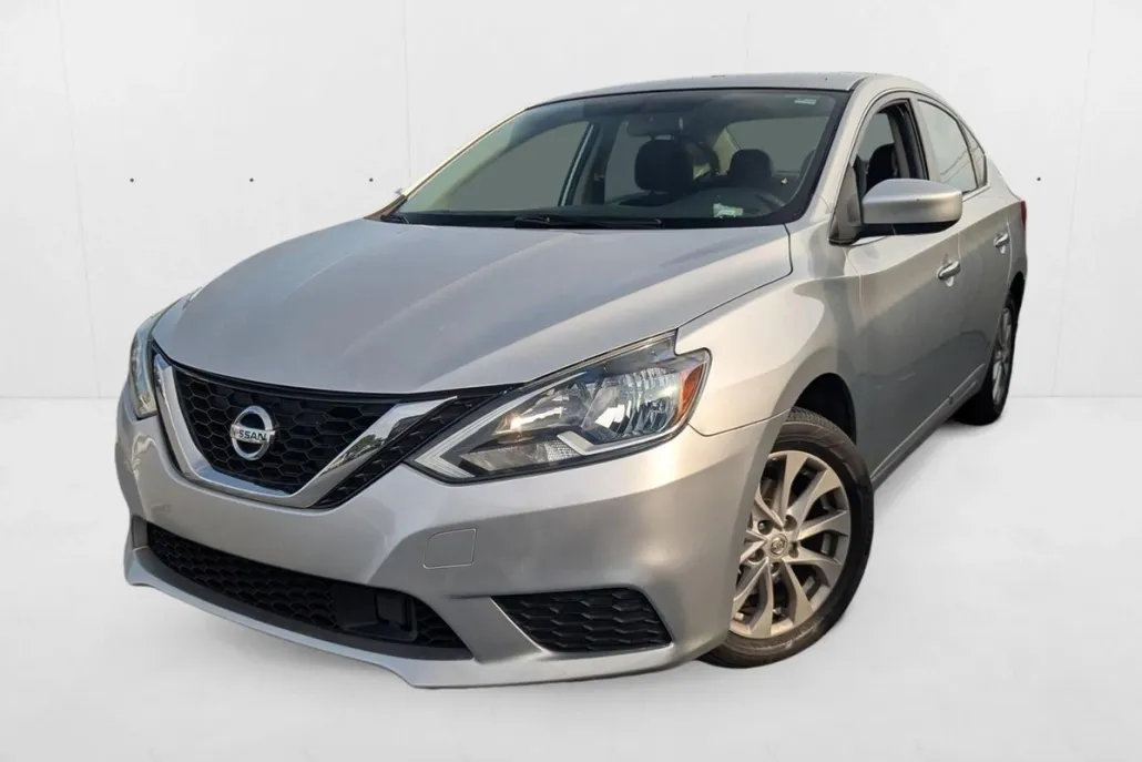2018 Nissan Sentra SV photo 1