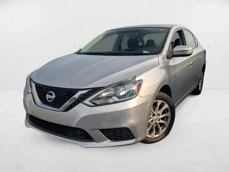 2018 Nissan Sentra SV photo 1