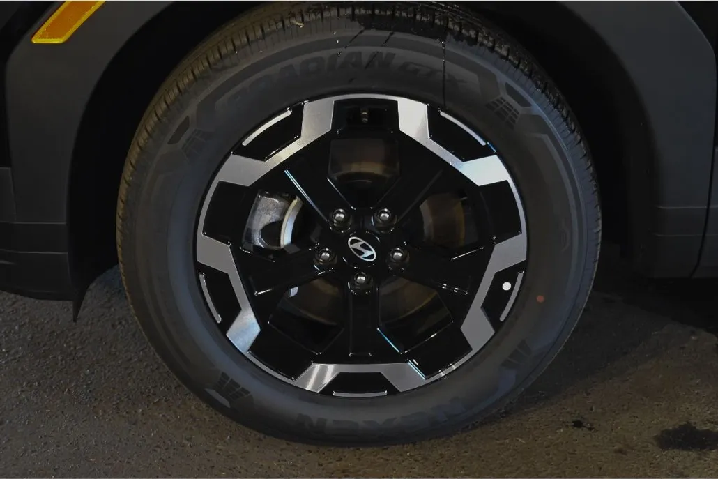 2025 Hyundai Santa Fe SEL photo 1