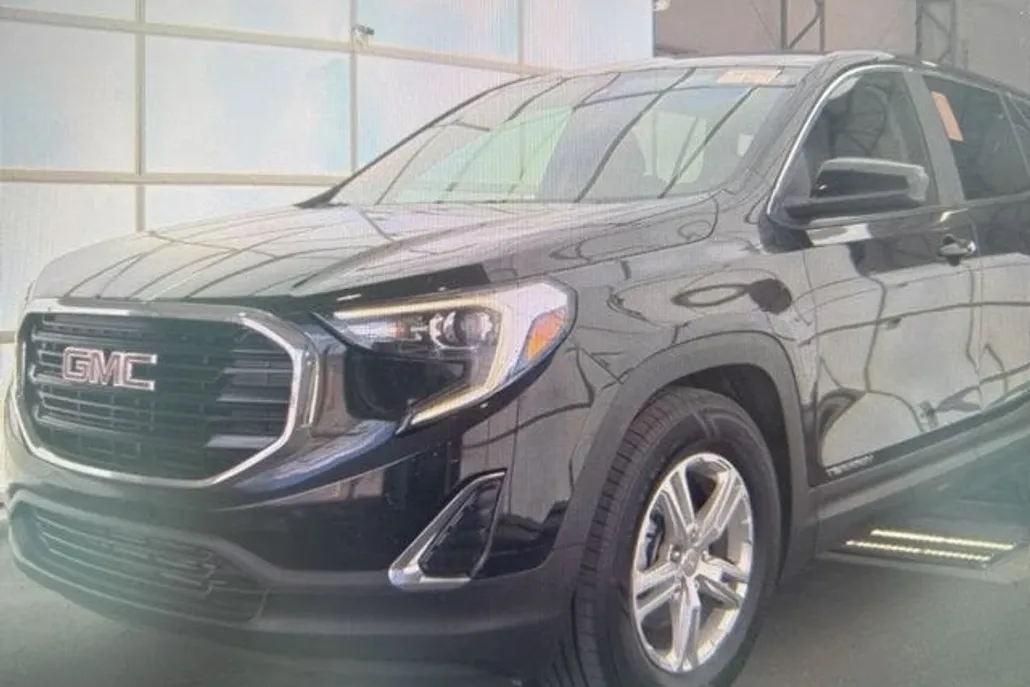 2021 Gmc Terrain SLE photo 1