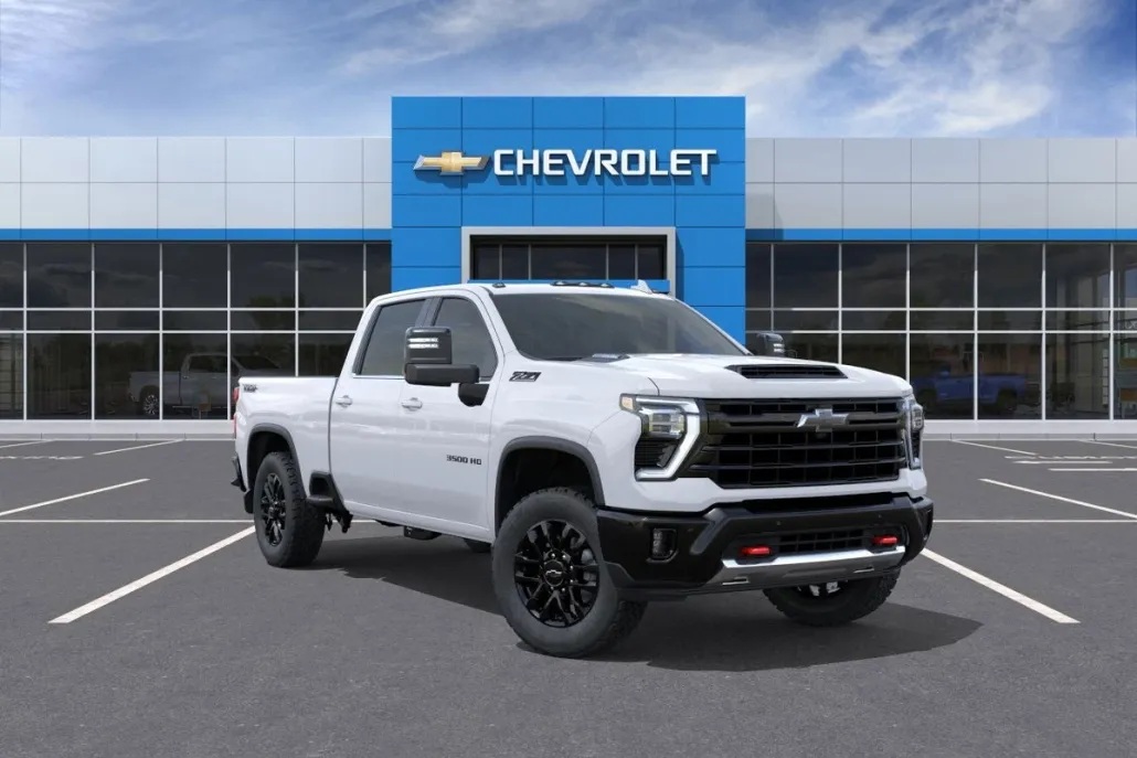 2025 Chevrolet Silverado 3500HD LTZ photo 1