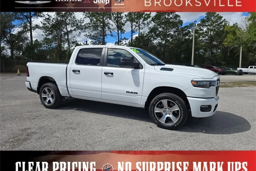 2025 Ram 1500 Tradesman photo 1