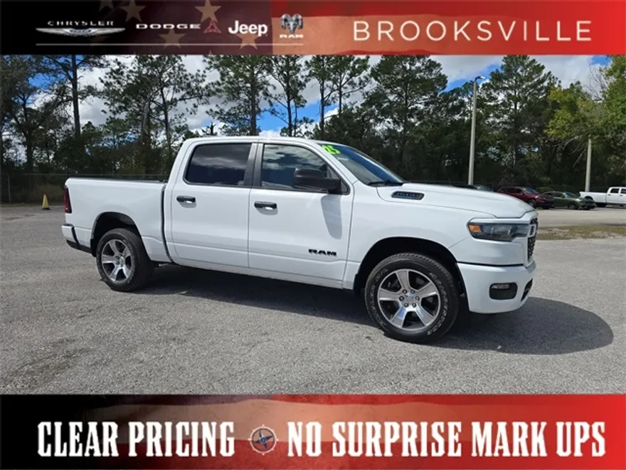 2025 Ram 1500 Tradesman photo 1