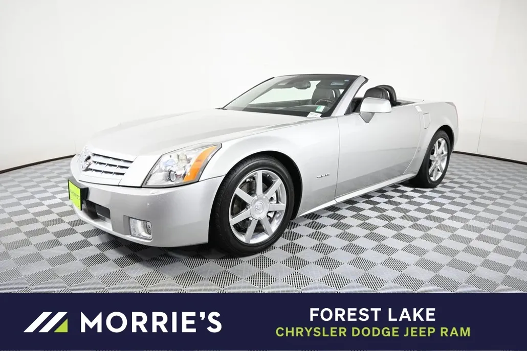 2008 Cadillac XLR Base photo 1