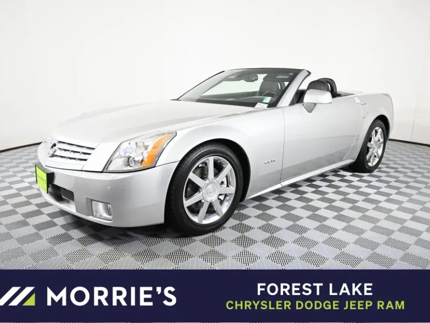 2008 Cadillac XLR Base photo 1