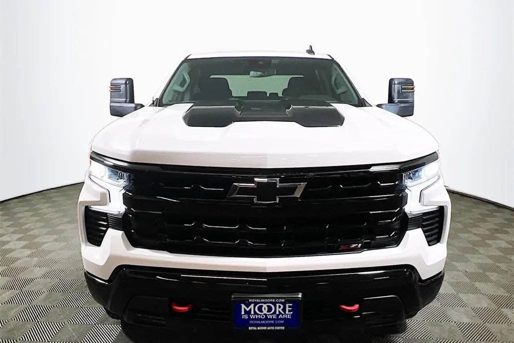 2023 Chevrolet Silverado 1500 LT Trail Boss photo 1
