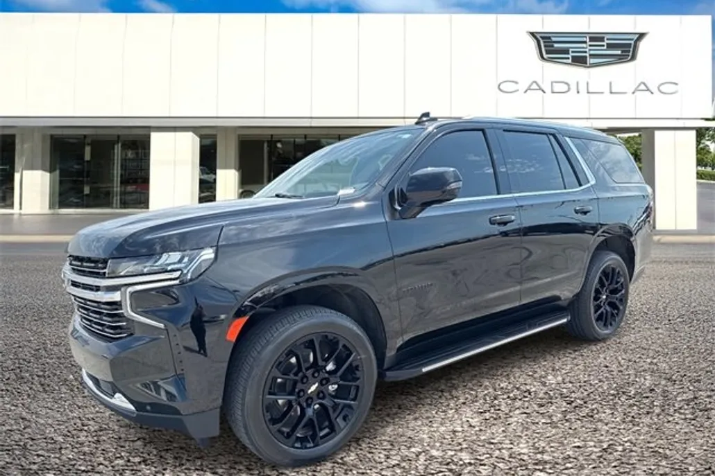 2022 Chevrolet Tahoe LT photo 1