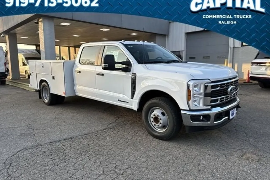 2024 Ford F-350 photo 1